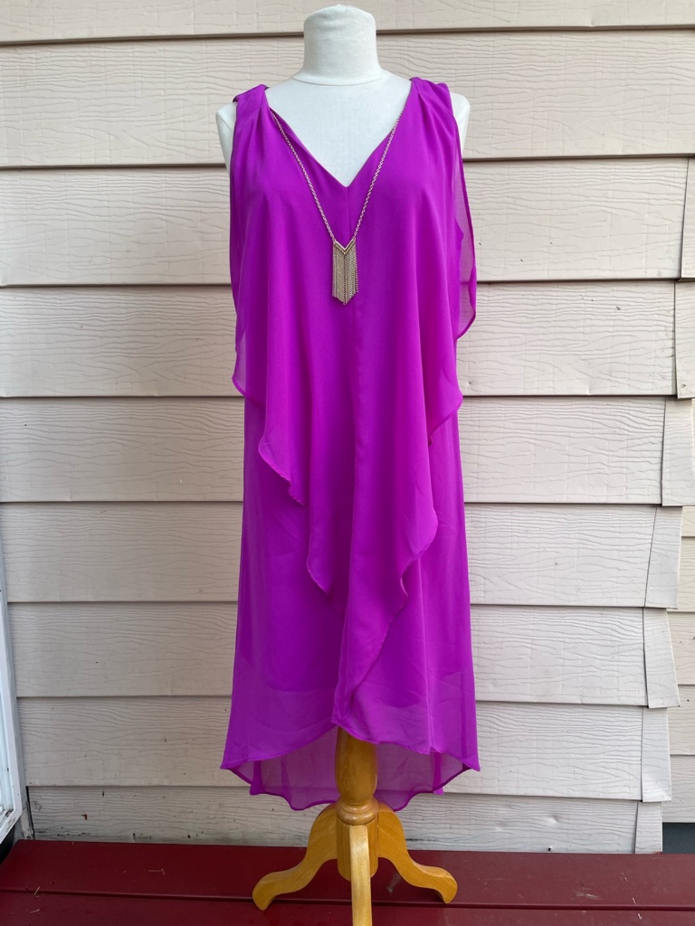 Thalia Sodi Fuchsia Sleeveless High-Low Ruffle Dress with Gold Pendant